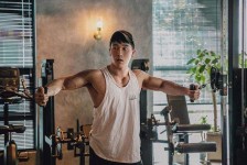 宣汉肌肉男模(肌肉男模板)
