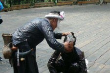 宣汉欲带老伴游遍中国(带着老伴去旅游)