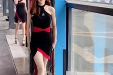 宣汉女孩为挣钱在学校兼职当模特的简单介绍