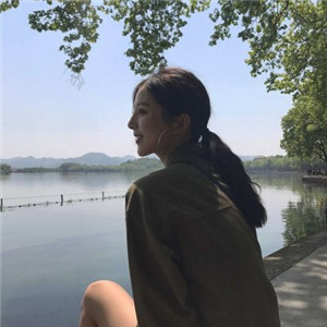 宣汉私人伴游网带你看到天际，白色盐湖无际，蓝色天空无边