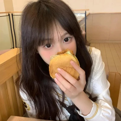 宣汉伴游女生李心怡的资料