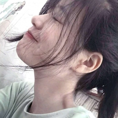 宣汉伴游女生烟雨蒙蒙的资料