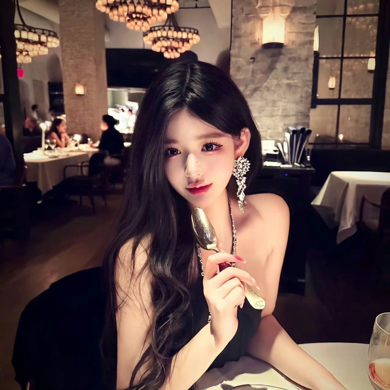宣汉伴游女生蓝盈盈的资料
