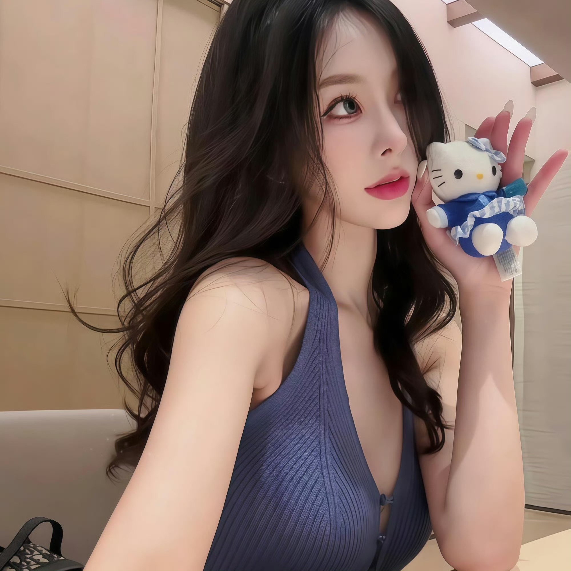 宣汉伴游女生鹿小婷的资料
