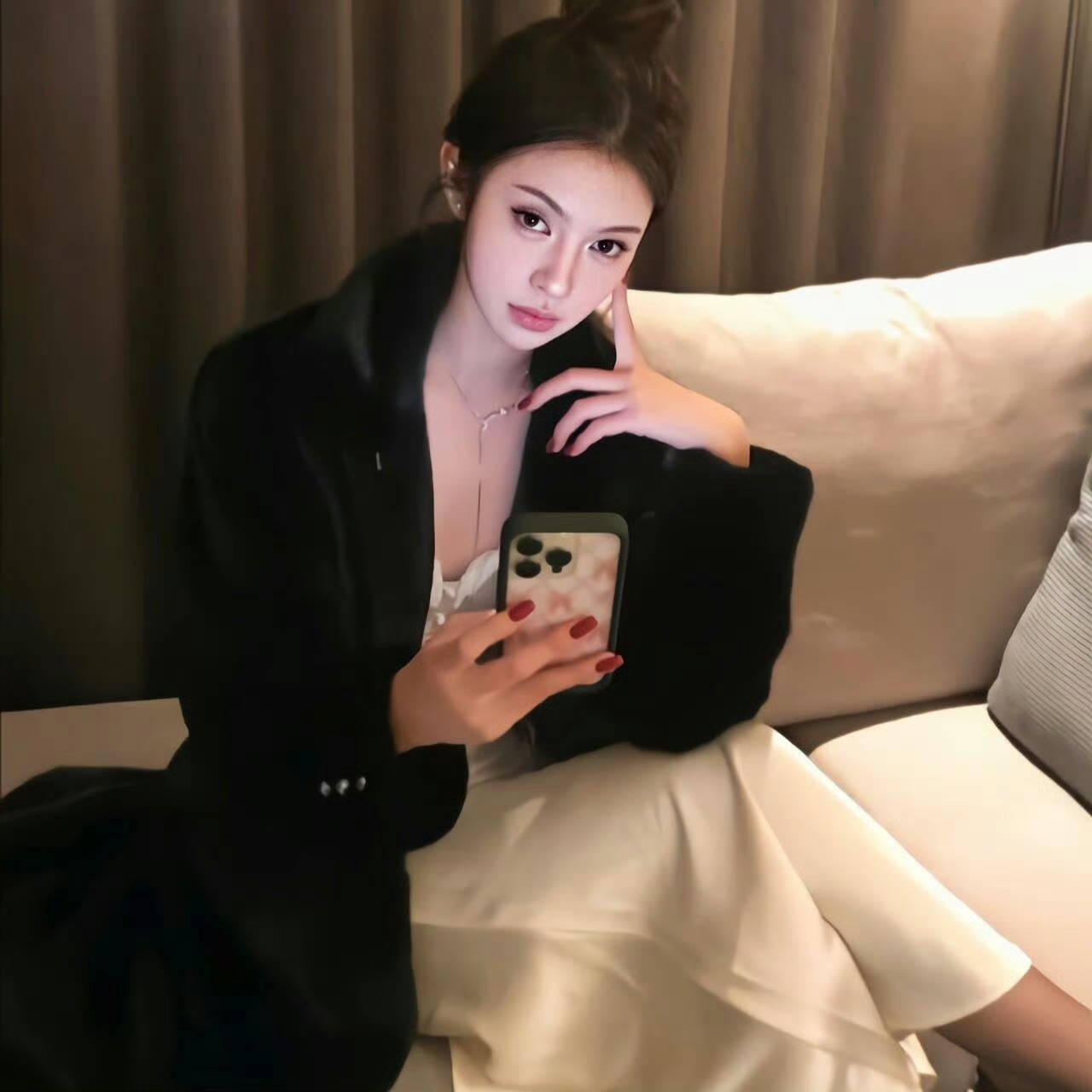 宣汉伴游女生周语言的资料