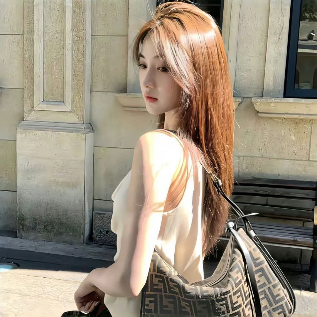 宣汉伴游女生夏夏的资料
