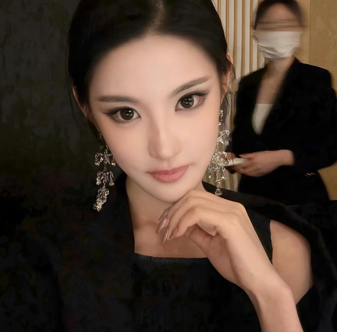 宣汉伴游女生 | Isabella Chen的资料