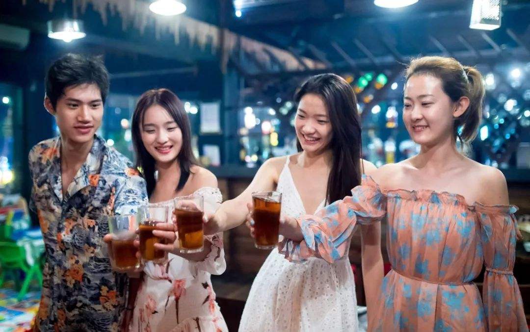 做兼职模特需要有什么前提(当兼职模特需要签约吗)
